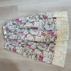 VINTAGE Floral Midi Skirt